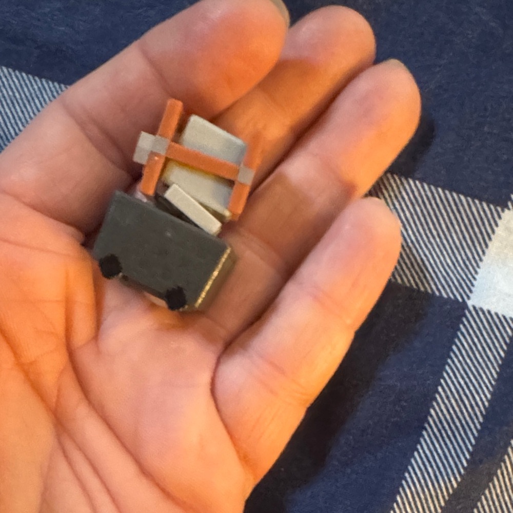 Minecraft Earth Boost Mini Figure - Picture 4 of 5